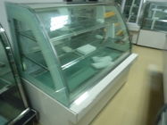 Big Capacity Cake Display Glass Freezer With Arc Shape Curve Glass