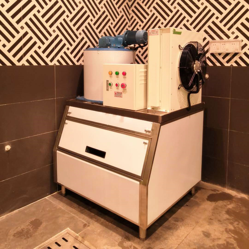 Commercial Salt Water 3 Ton Per Day Seawater Flake Ice Machine For Supermarket