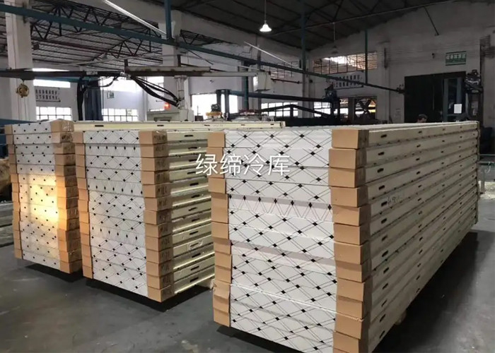 100mm Thickness Pu Panel Commercial Walk In Freezer Cold Room Refrigeration Equipment For Seafood