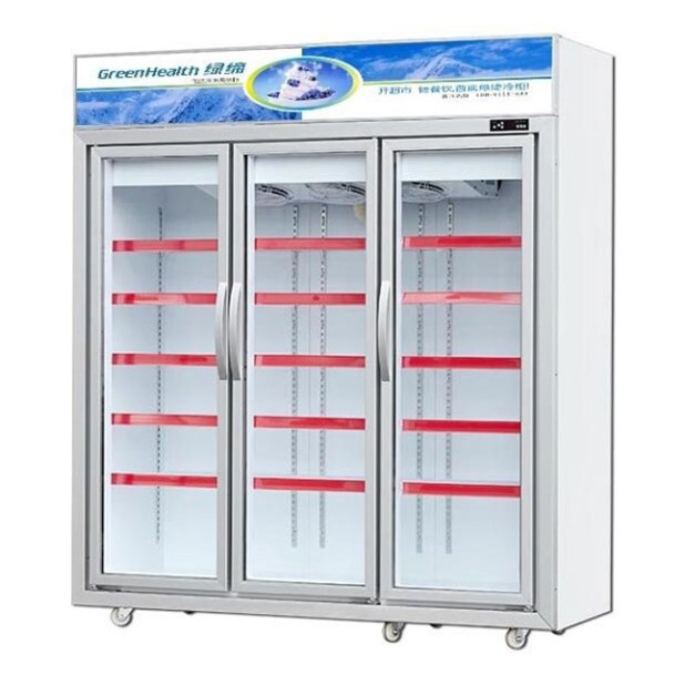 Supermarket / Store With Three Glass Doors Equipped With Unit Freezing Display Refrigerators