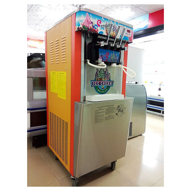 Commercial Vertical Ice Cream Shops / Convenience Stores Use Ice Cream Making Machines