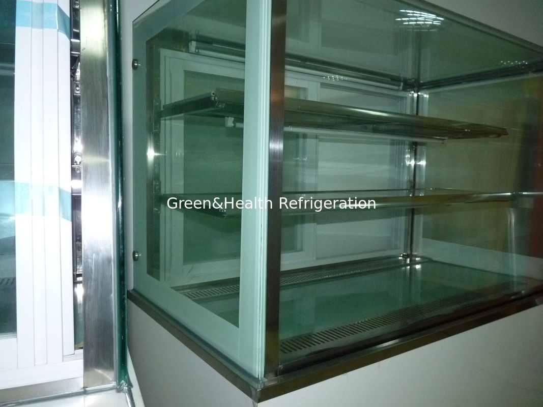 1.5 meter Vertical Chiller 660W , Cake Display Freezer 3 Shelf With Tough Glass
