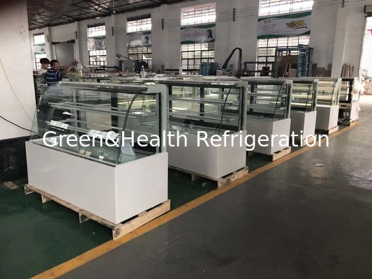 Double Arc glass Commercial Cake Display Freezer With Convenient Casters